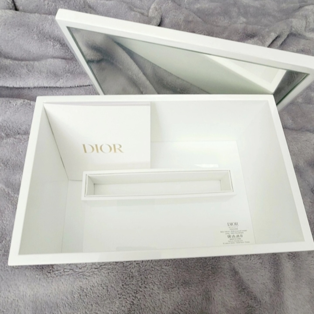 Dior Elegant White Storage Box with Mirror